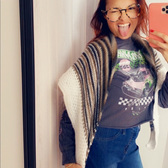 Triangle scarf - Picture 3 of 5